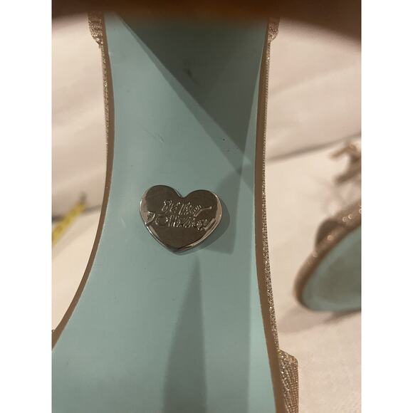 Blue by Betsey Johnson Gold SB-CARLY Size 8 1/2 Chunky Heel Shimmer Ankle Strap‎ - Picture 8 of 10